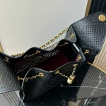 シャネル CHANEL25 スモール ハンドバッグ パンチング ブラック AS5293